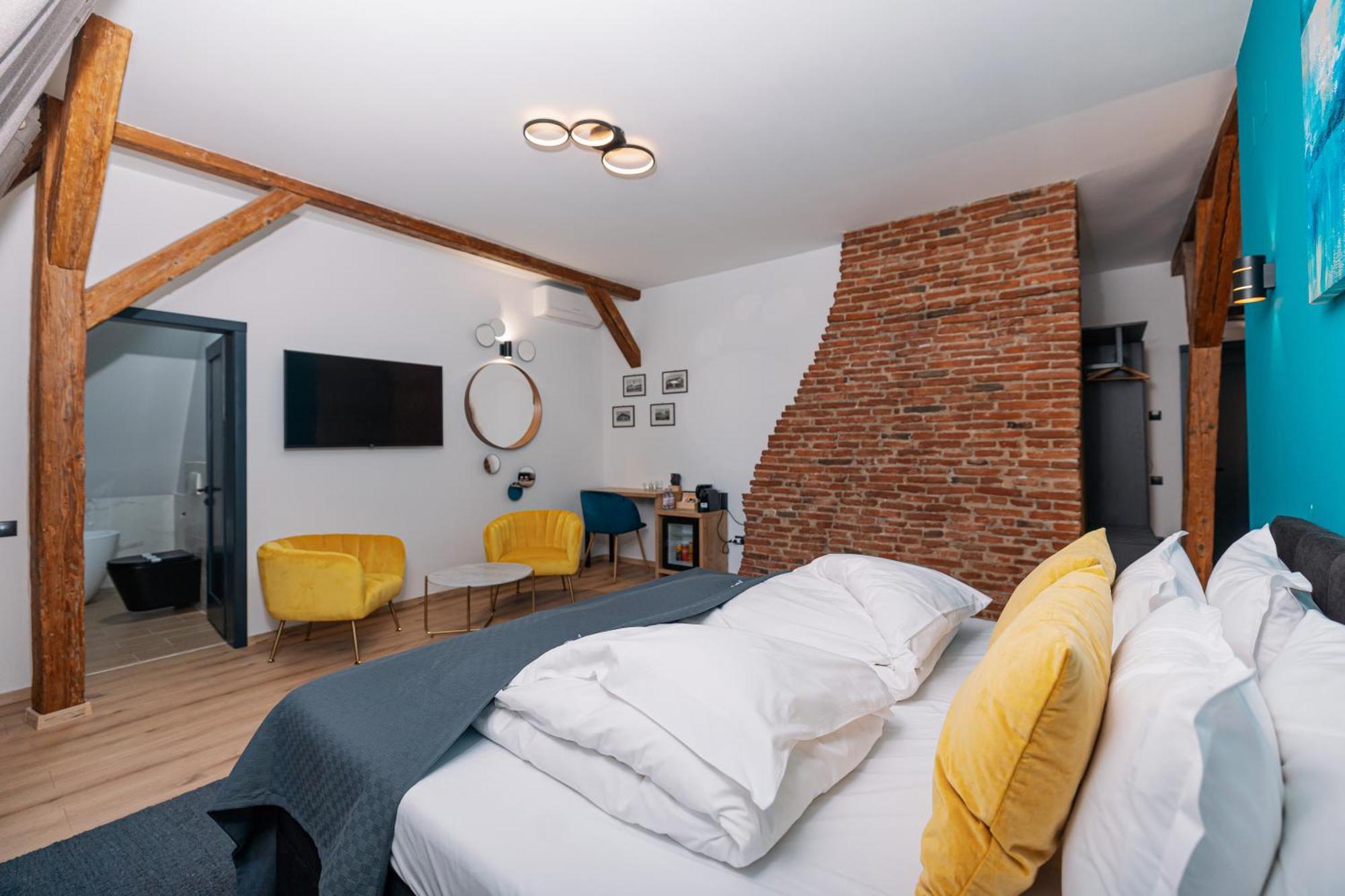 Haller Boutique Târgu-Mureş Habitación foto