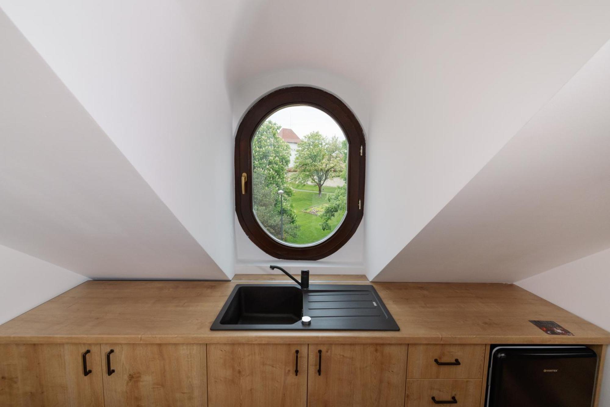 Haller Boutique Târgu-Mureş Habitación foto